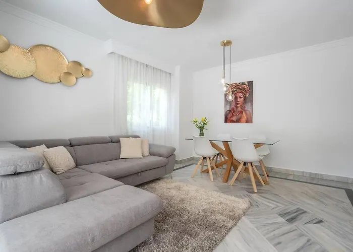 Apartament Luxury 3br Puerto Banus, Pool, Garden, Walk To Marina &