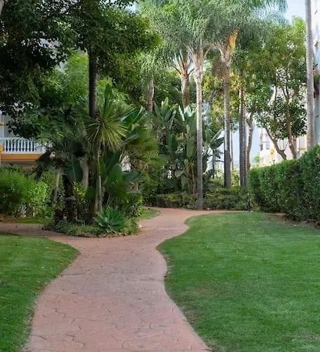 Apartament Luxury 3br Puerto Banus, Pool, Garden, Walk To Marina &