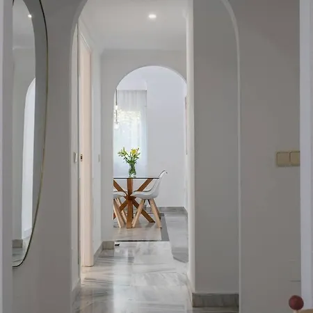 Luxury 3br Puerto Banus, Pool, Garden, Walk To Marina & *