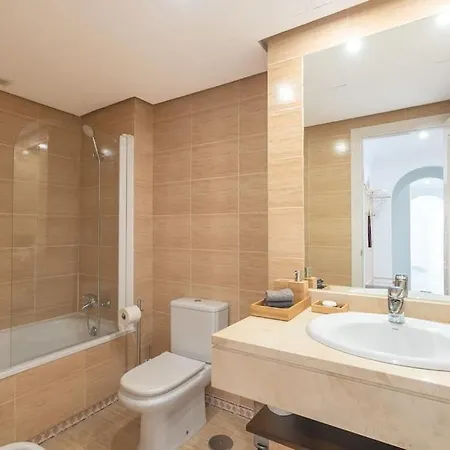 Luxury 3br Puerto Banus, Pool, Garden, Walk To Marina & Apartment