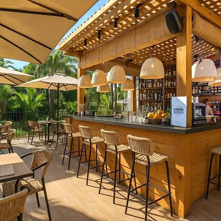 Luxury 3br Puerto Banus, Pool, Garden, Walk To Marina & Apartment