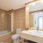 Luxury 3br Puerto Banus, Pool, Garden, Walk To Marina & Lägenhet